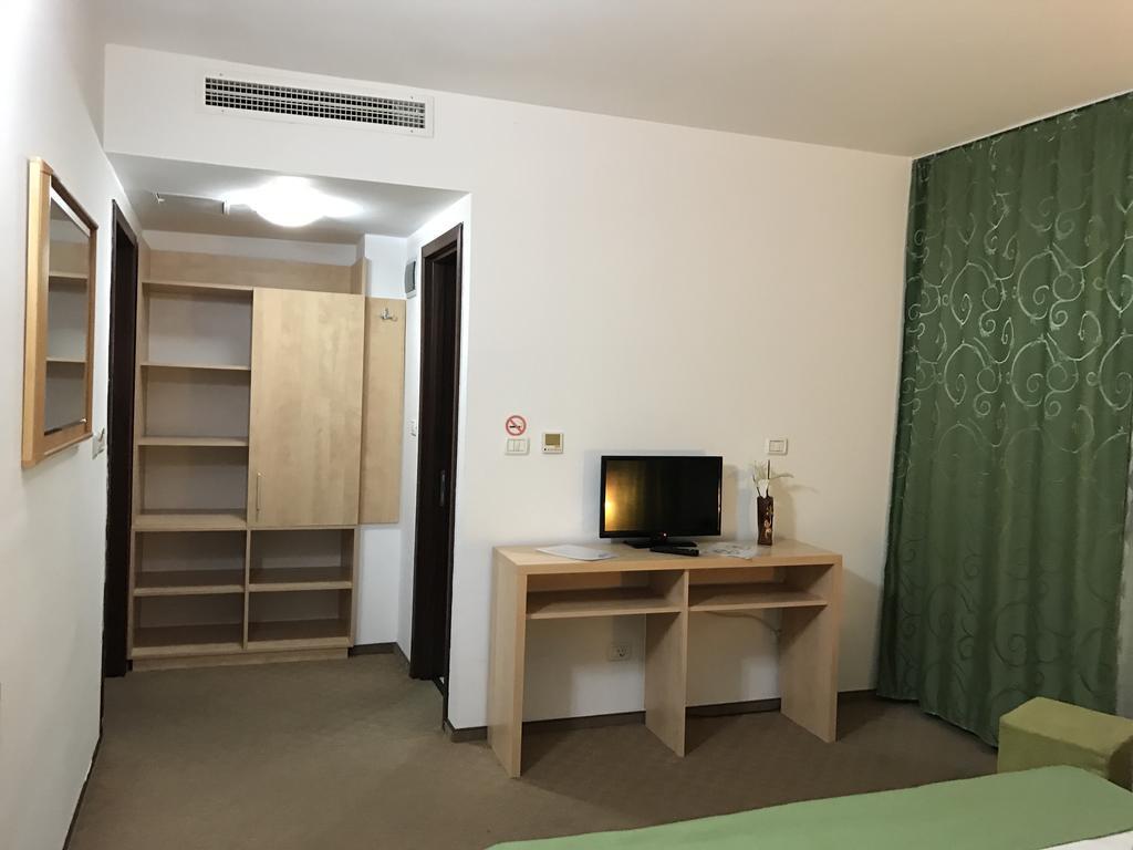 Pensiunea Carpe Diem Râmnicu Vâlcea エクステリア 写真
