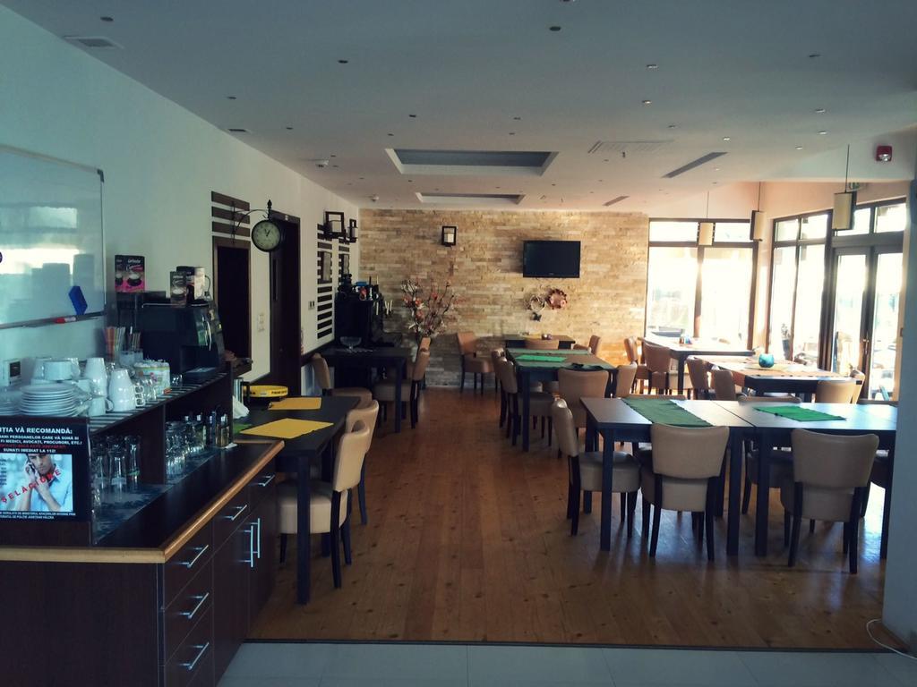 Pensiunea Carpe Diem Râmnicu Vâlcea エクステリア 写真